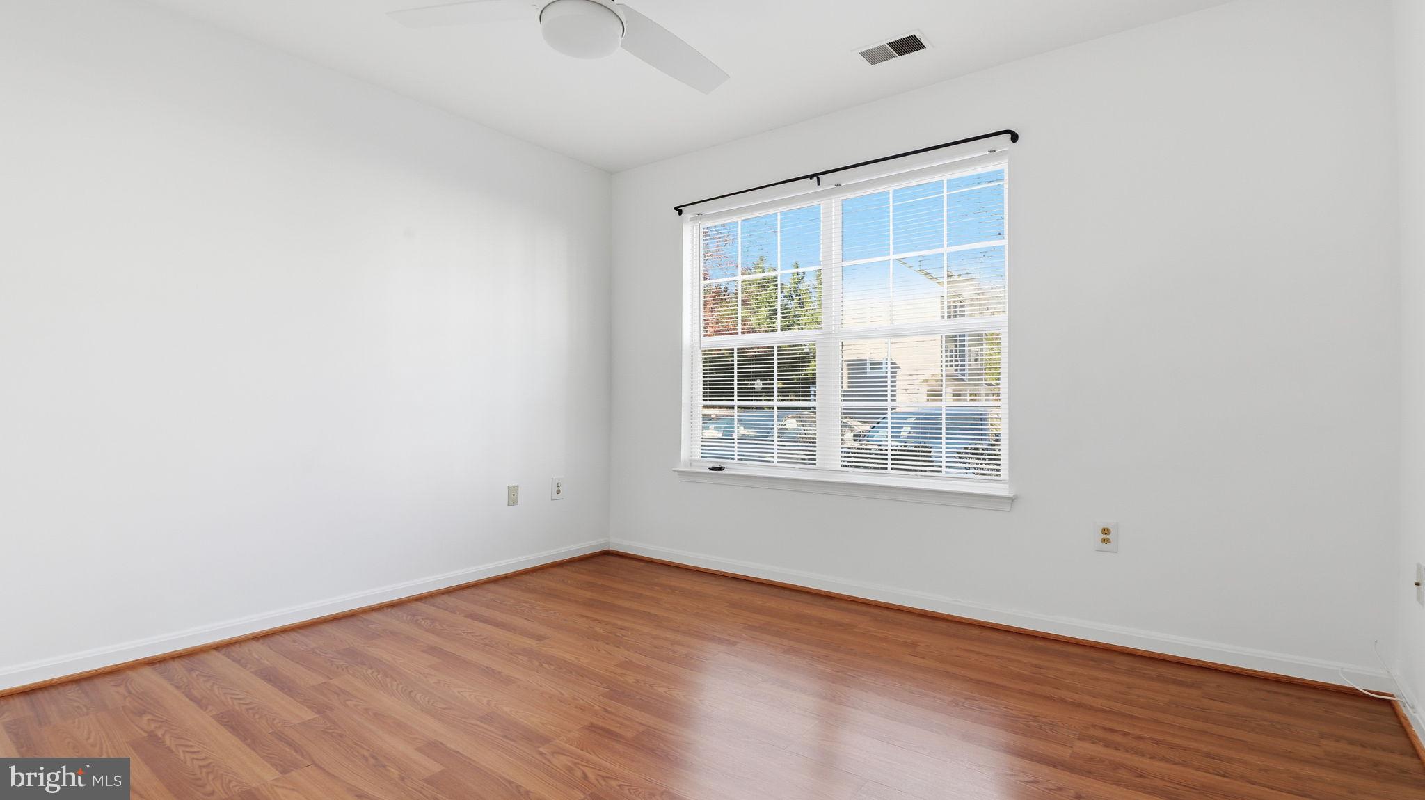 KENTLANDS RIDGE - Residential Lease