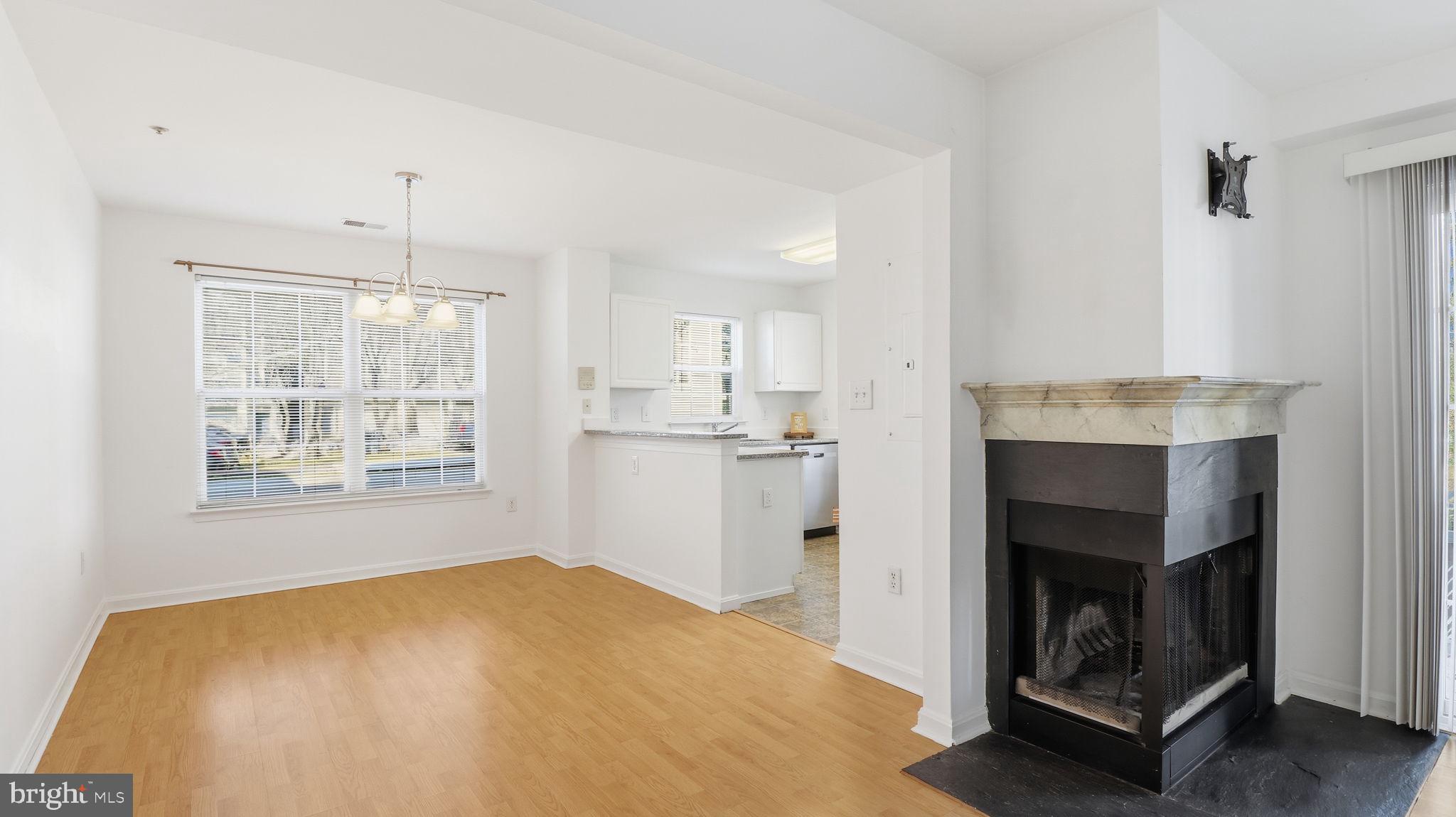 KENTLANDS RIDGE - Residential Lease