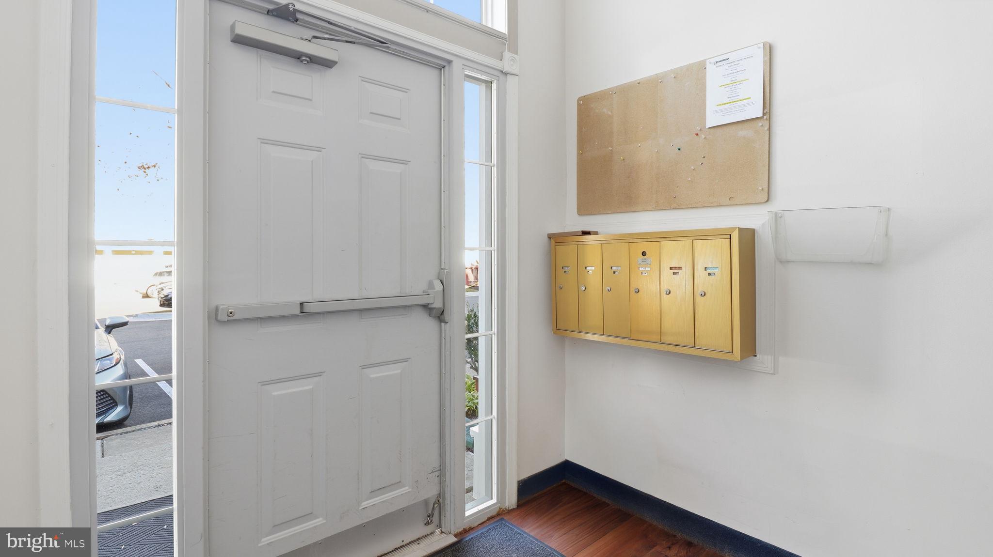 KENTLANDS RIDGE - Residential Lease