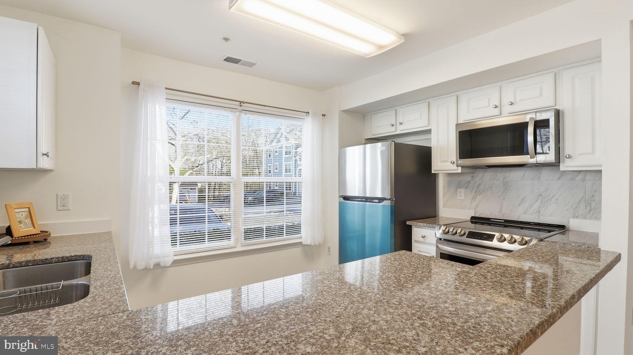 KENTLANDS RIDGE - Residential Lease