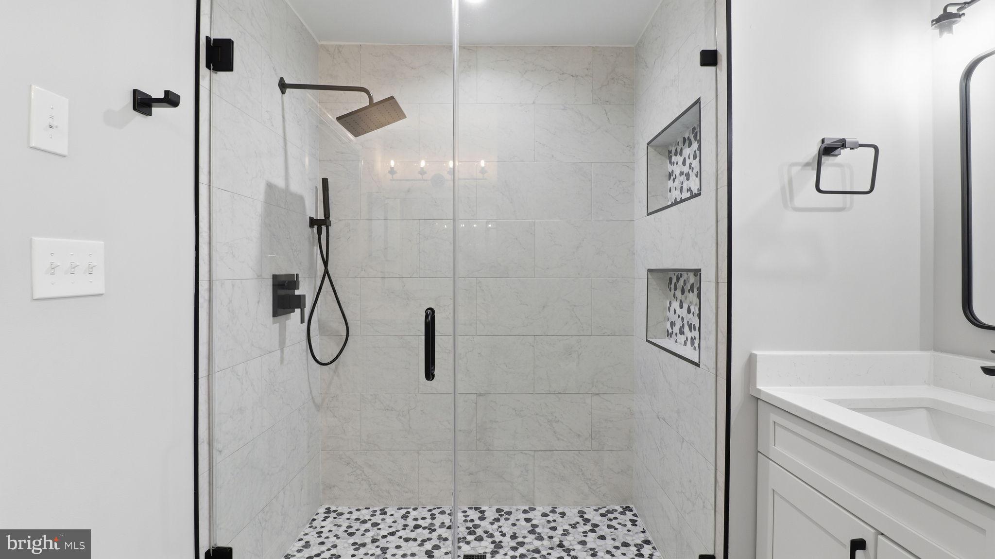 KENTLANDS RIDGE - Residential Lease