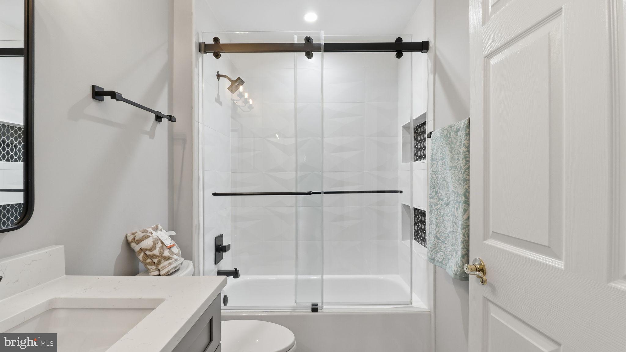 KENTLANDS RIDGE - Residential Lease