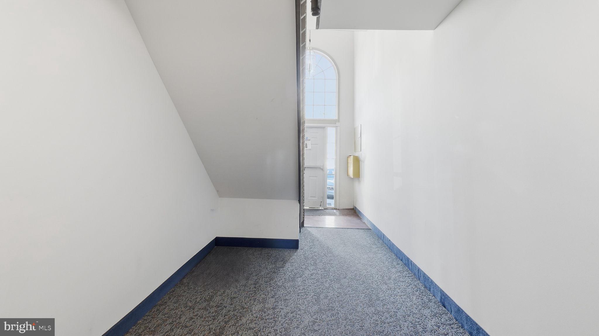 KENTLANDS RIDGE - Residential Lease