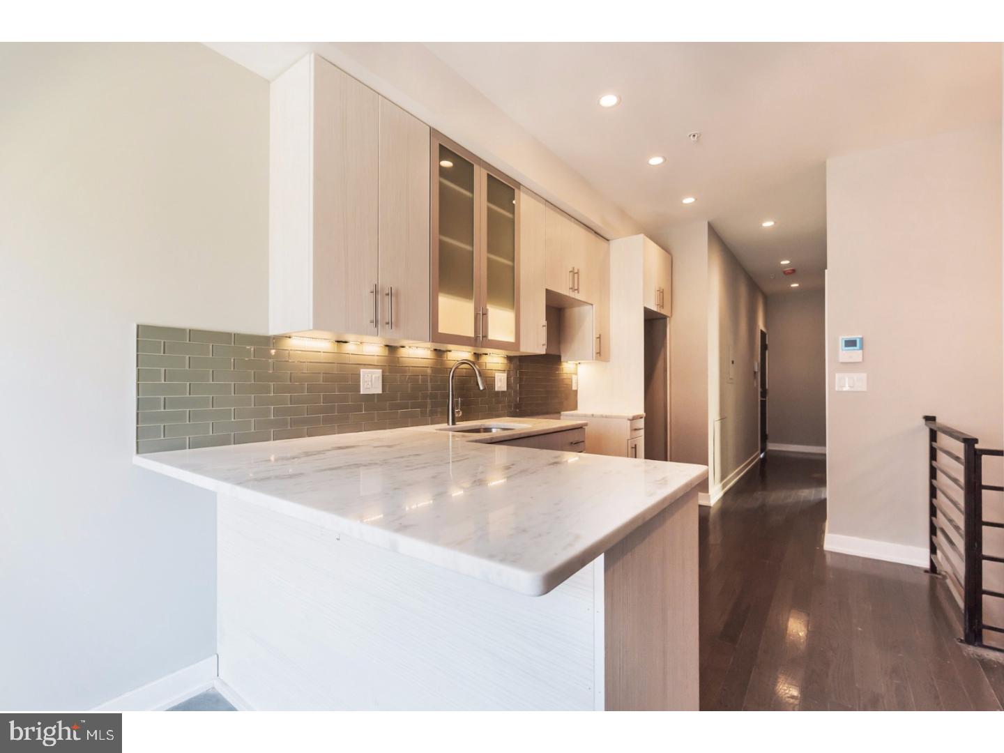 FAIRMOUNT - Residential Income