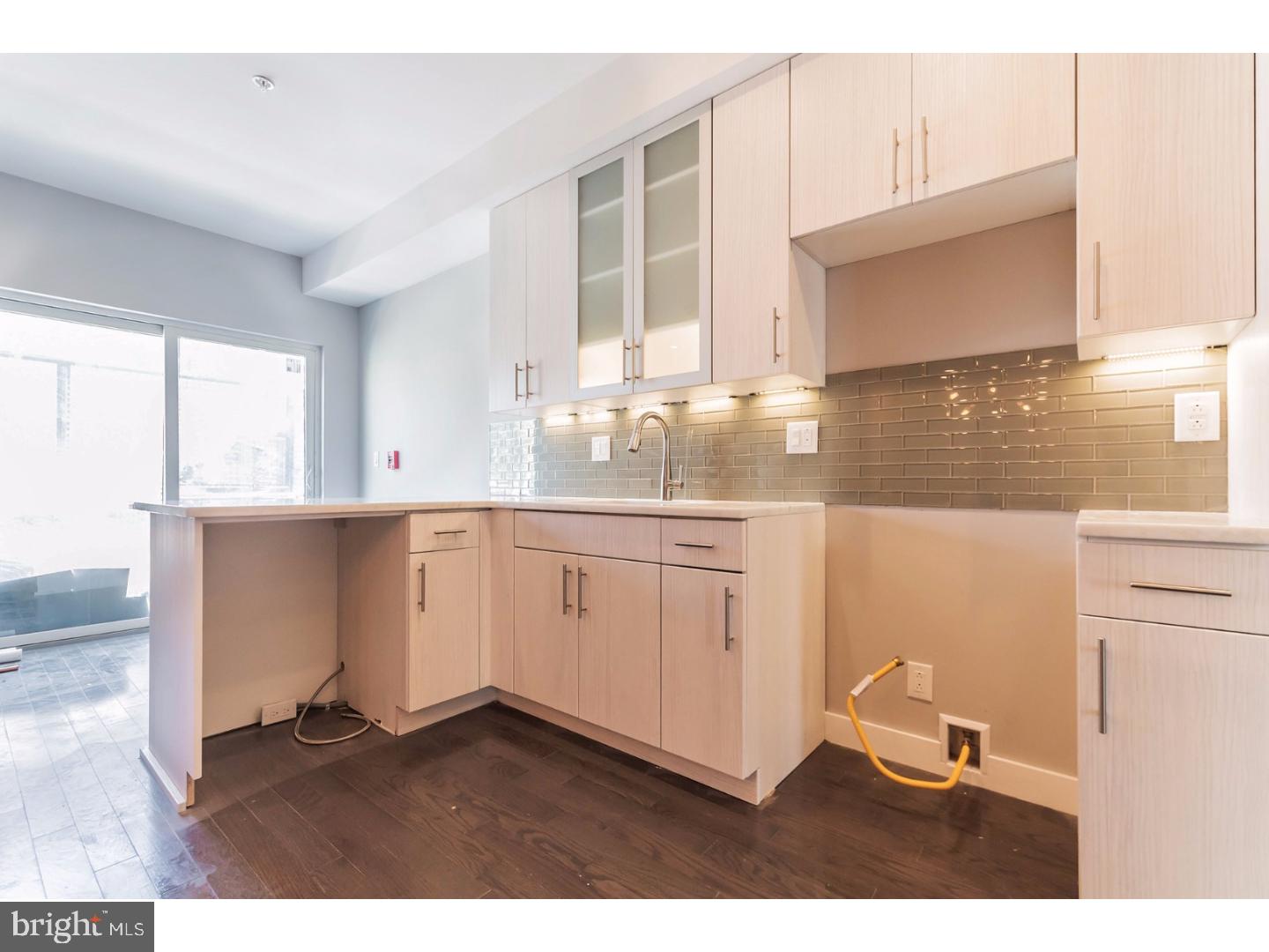 FAIRMOUNT - Residential Income