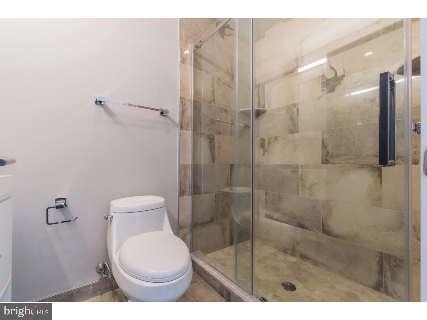 FAIRMOUNT - Residential Income