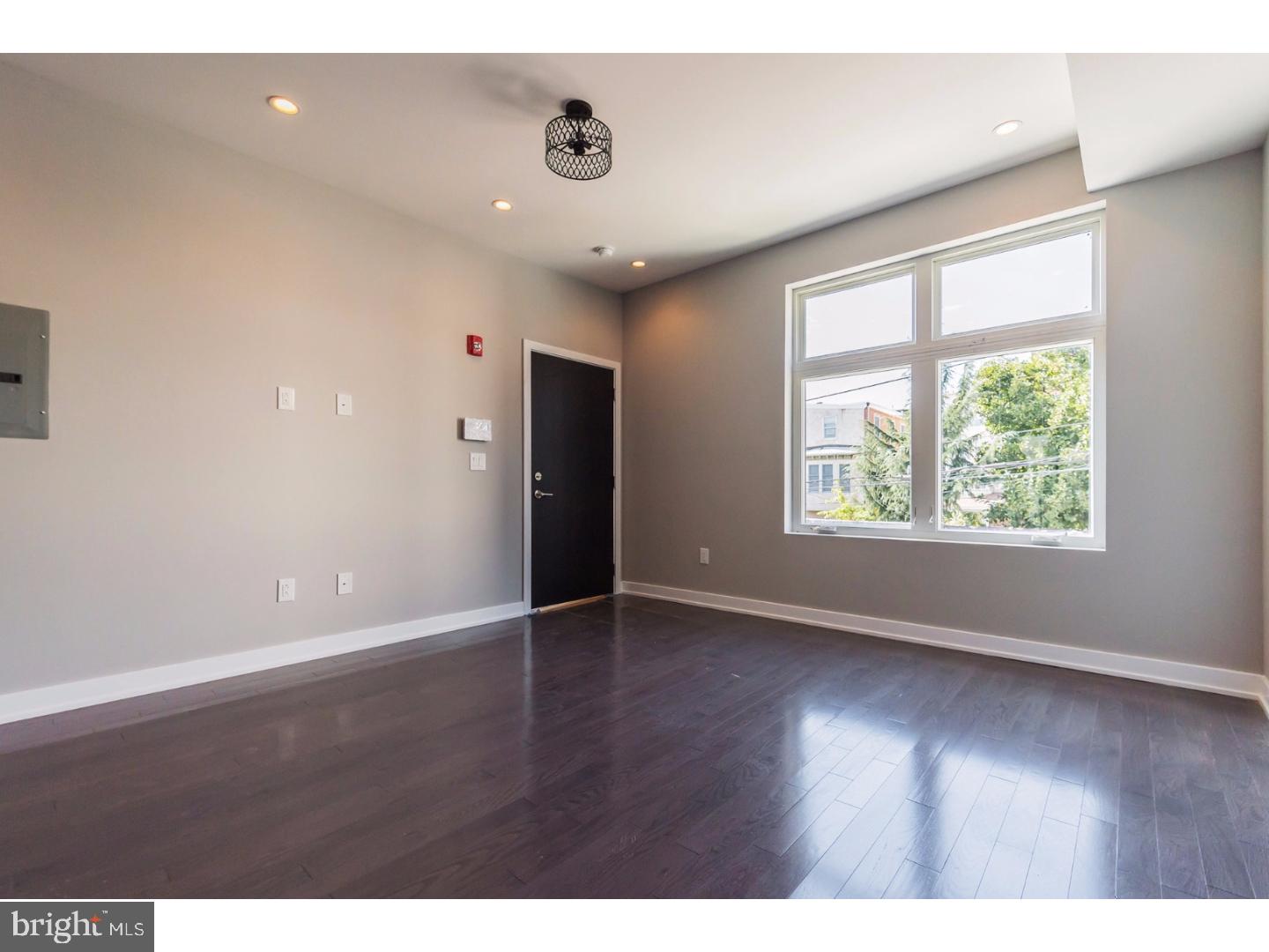 FAIRMOUNT - Residential Income