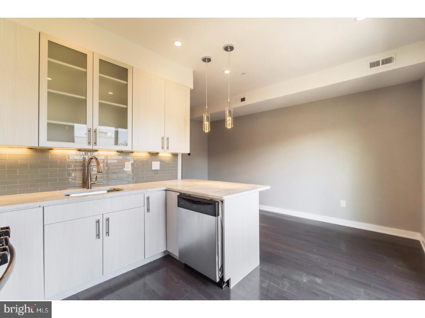 FAIRMOUNT - Residential Income