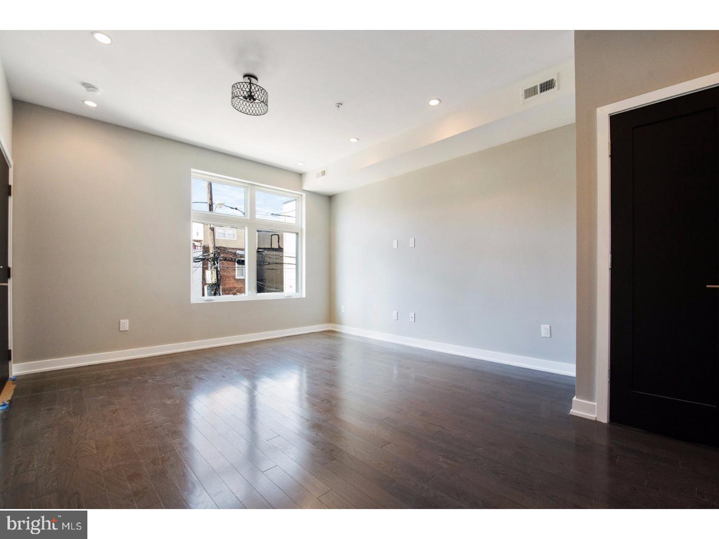 FAIRMOUNT - Residential Income