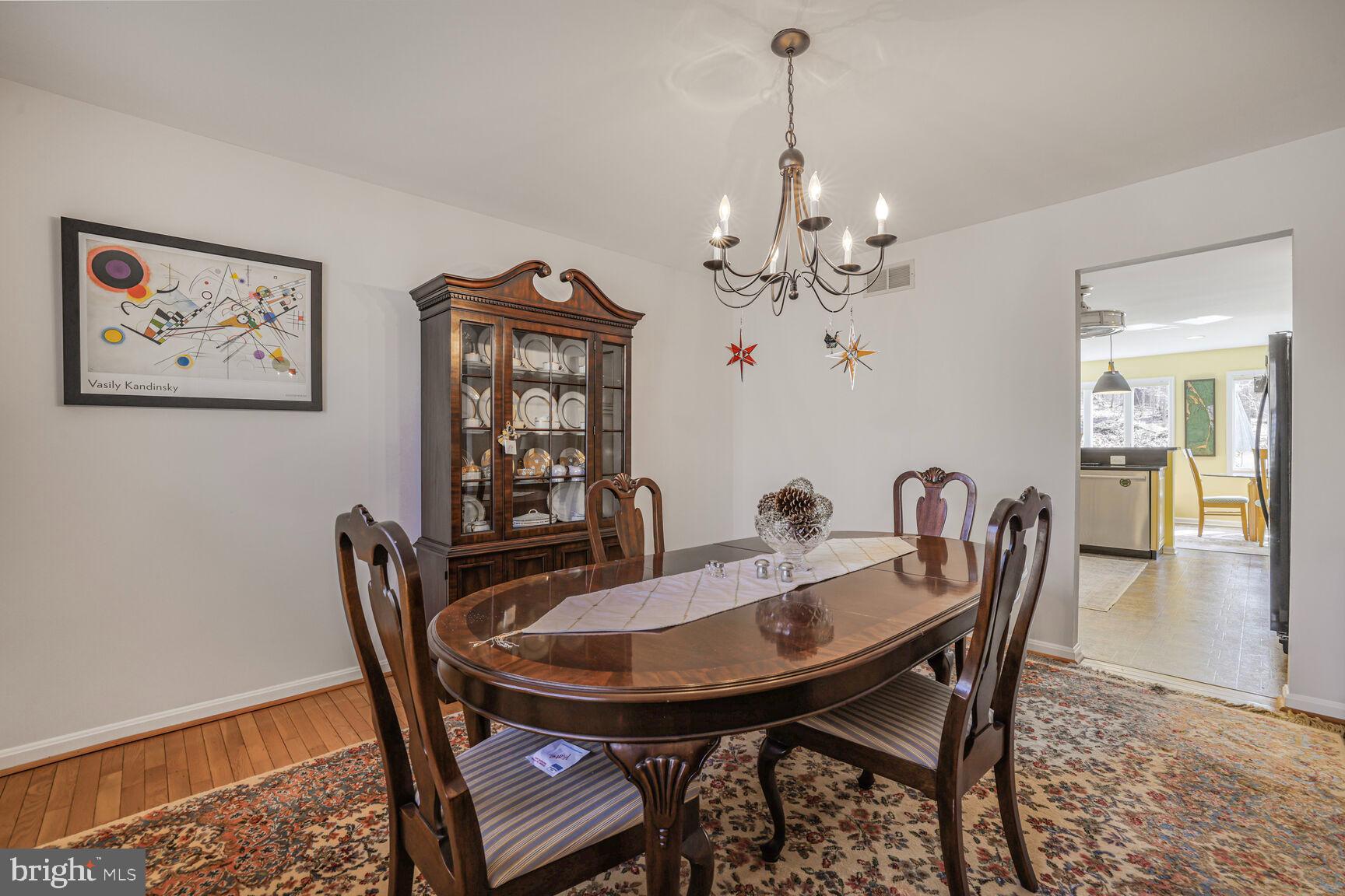 STRAWBRIDGE ESTATES - Residential