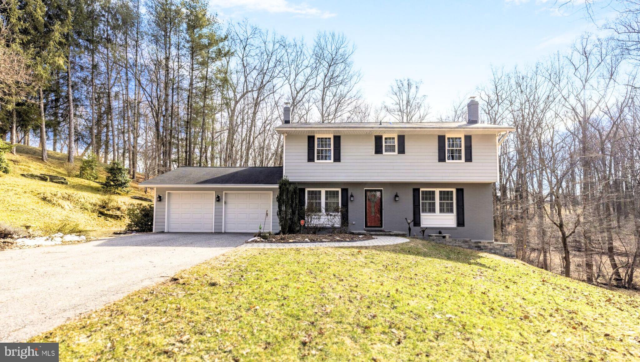 STRAWBRIDGE ESTATES - Residential