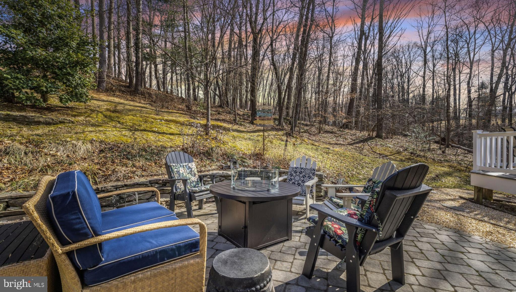 STRAWBRIDGE ESTATES - Residential