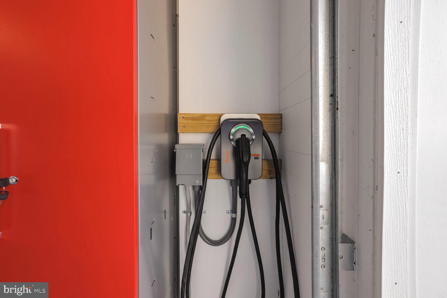 STRAWBRIDGE ESTATES - Residential