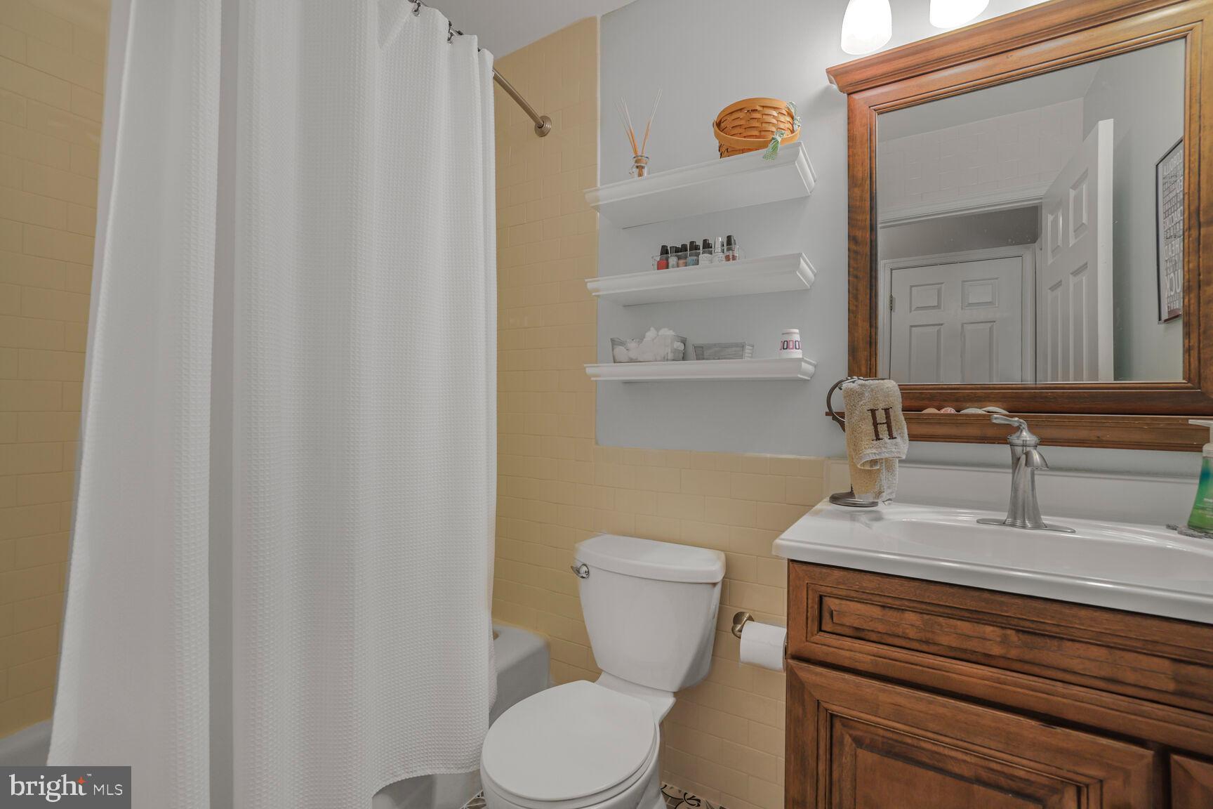 STRAWBRIDGE ESTATES - Residential