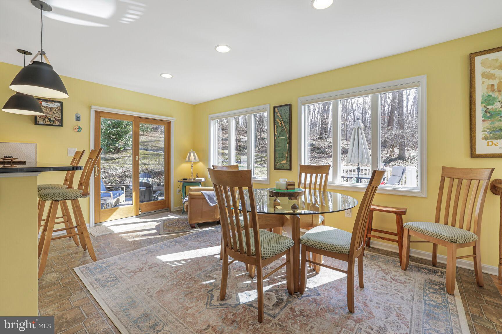 STRAWBRIDGE ESTATES - Residential