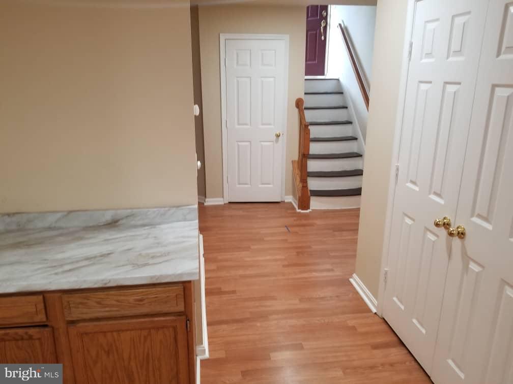 SEVEN OAKS - Residential Lease