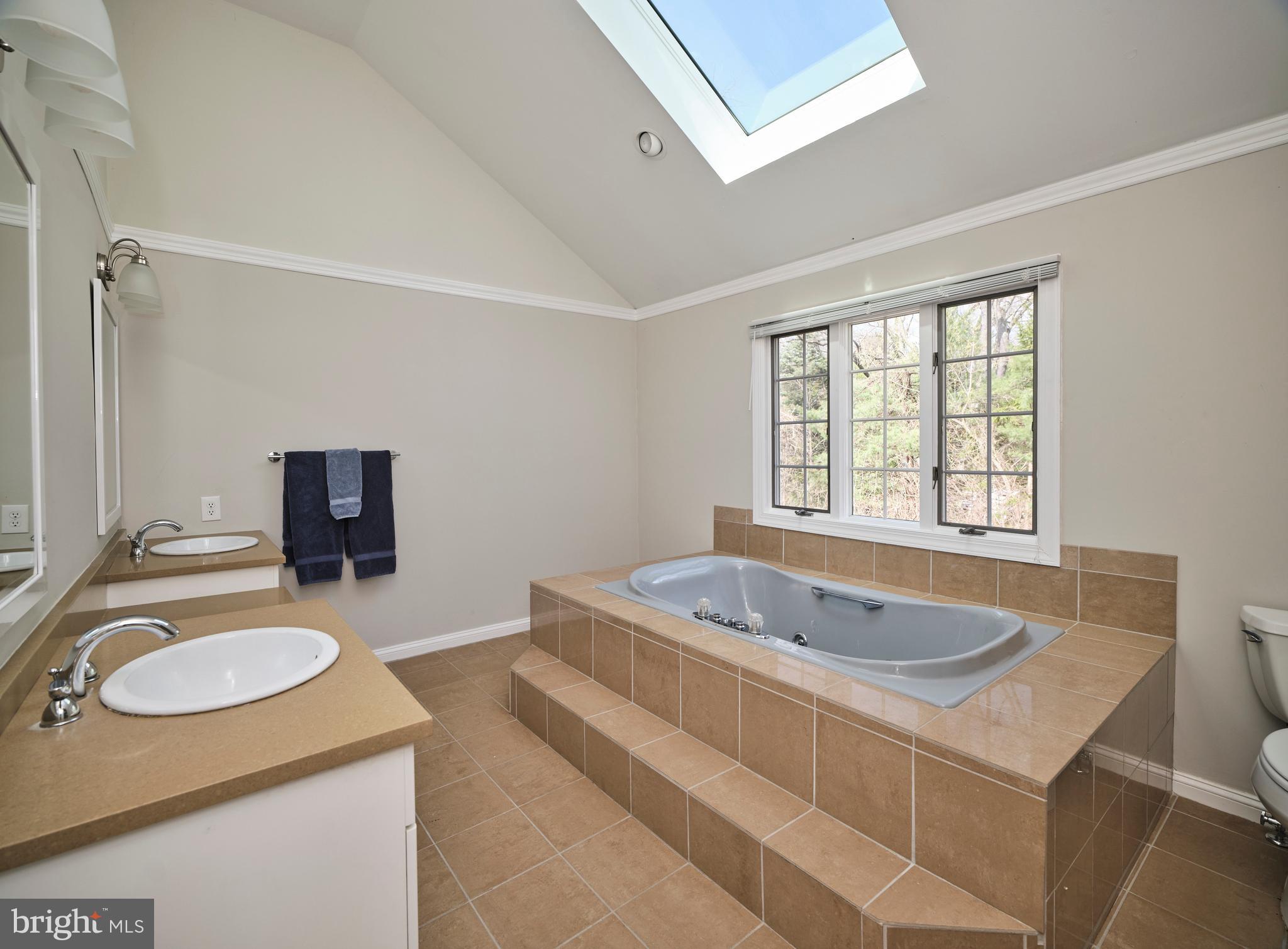 NON AVAILABLE - Residential