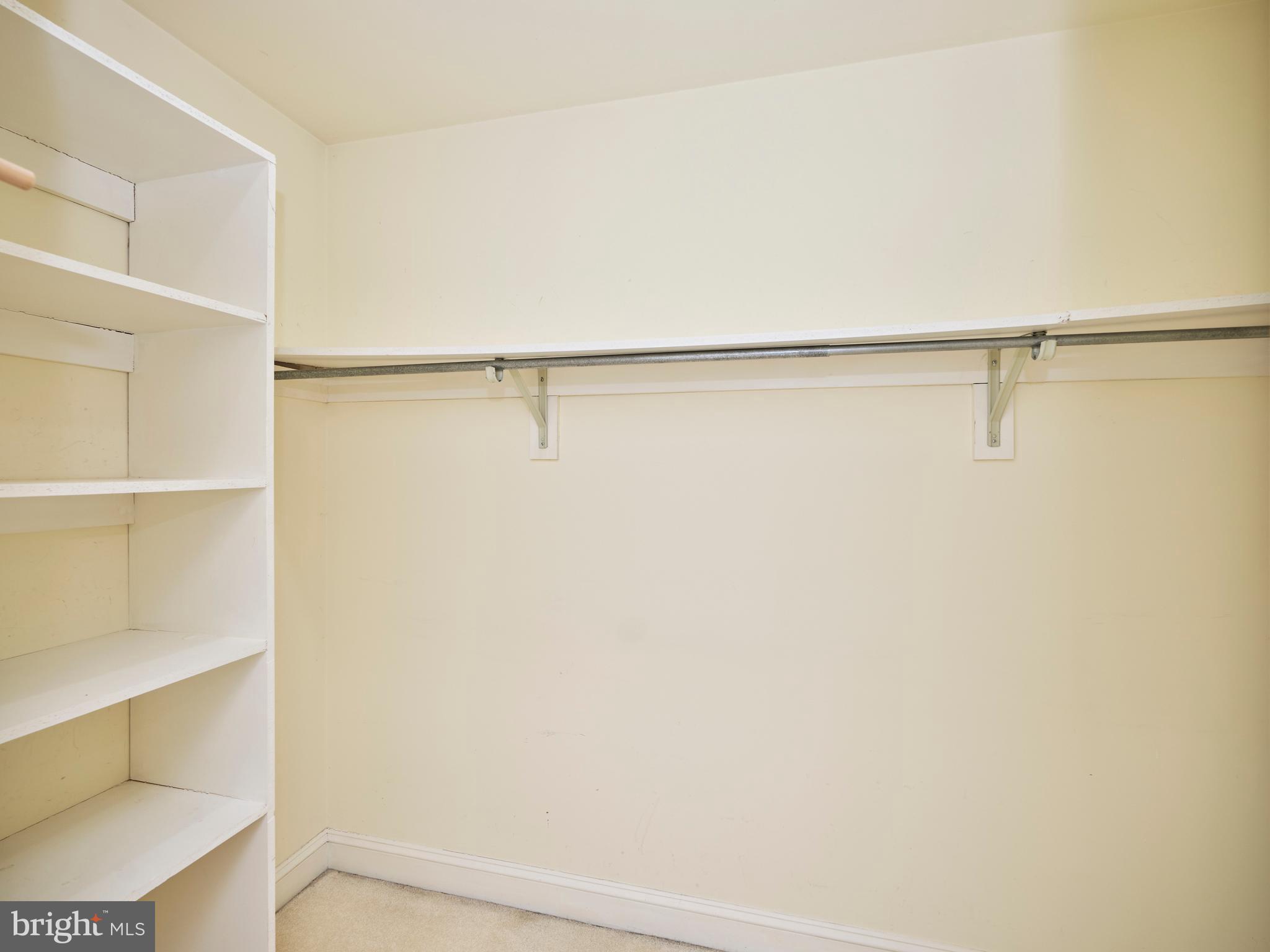 NON AVAILABLE - Residential