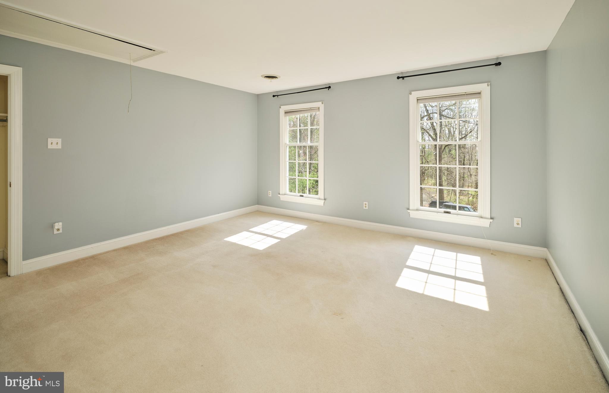 NON AVAILABLE - Residential