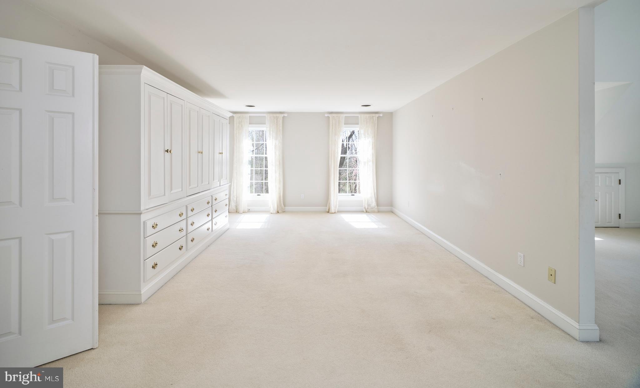 NON AVAILABLE - Residential