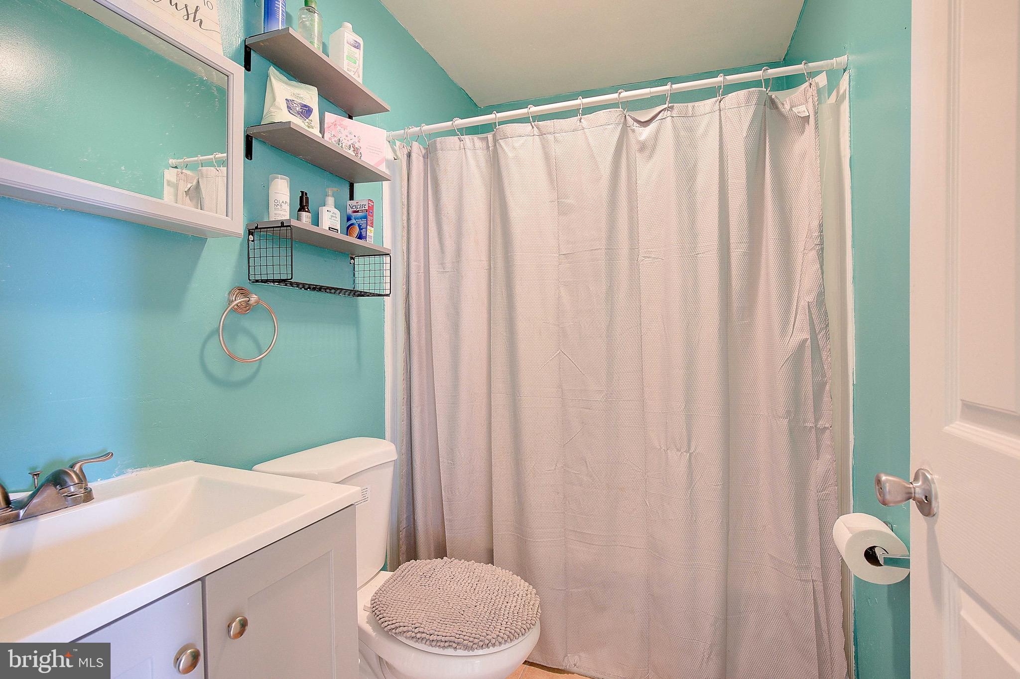 CEDARHURST ON THE BAY - Residential