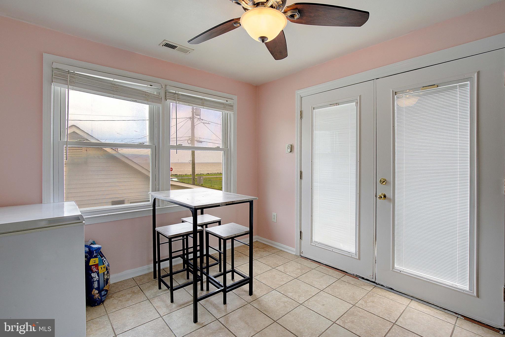 CEDARHURST ON THE BAY - Residential