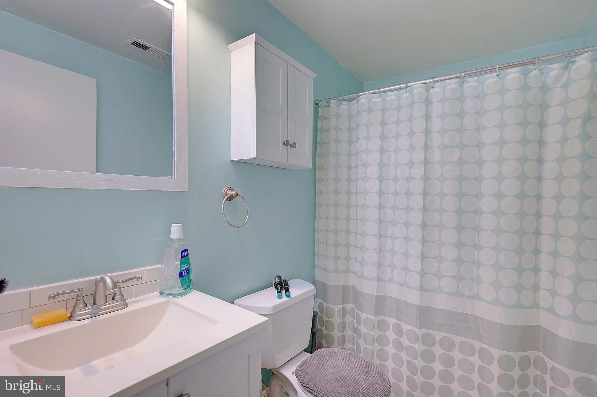 CEDARHURST ON THE BAY - Residential