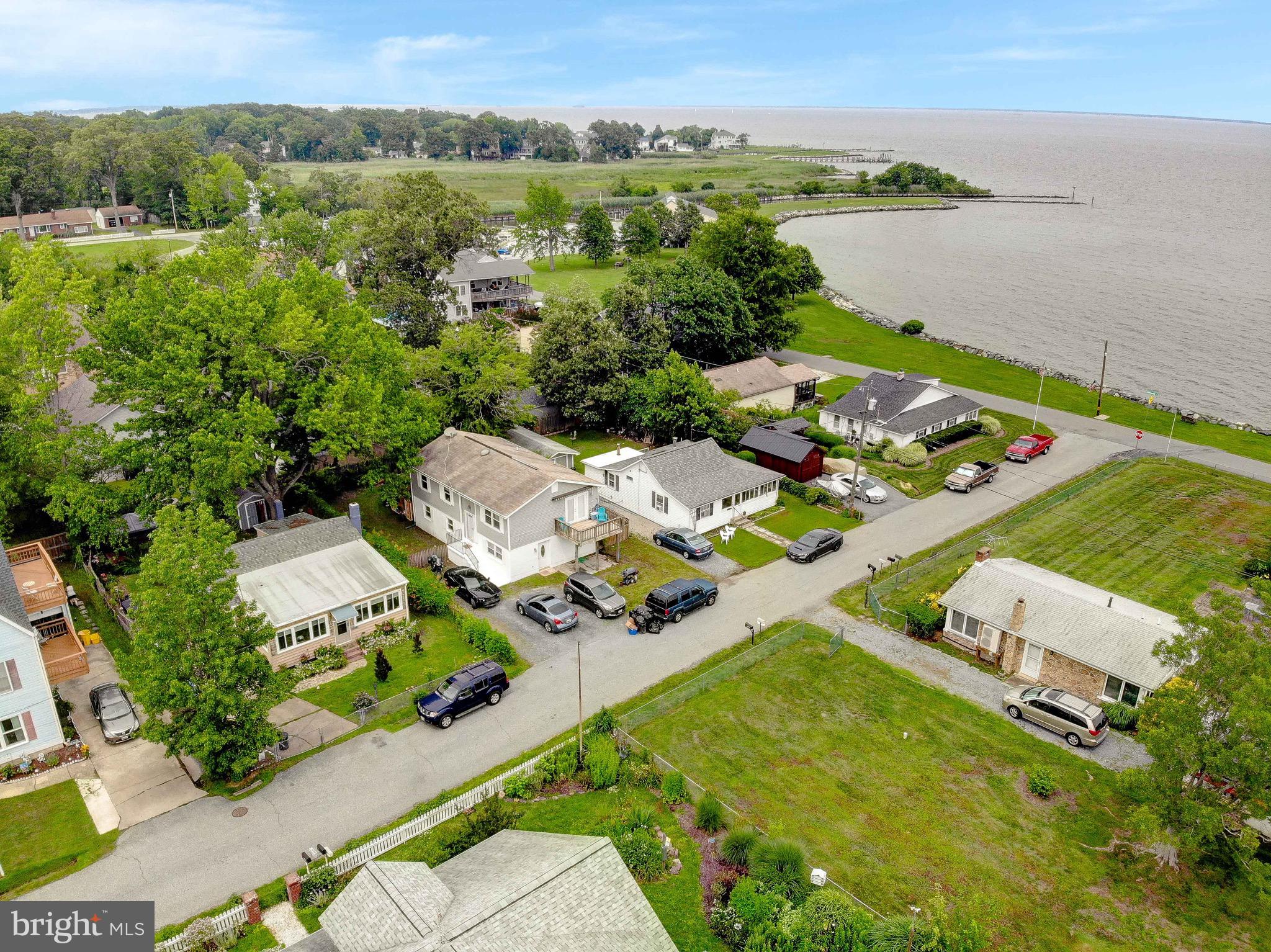 CEDARHURST ON THE BAY - Residential