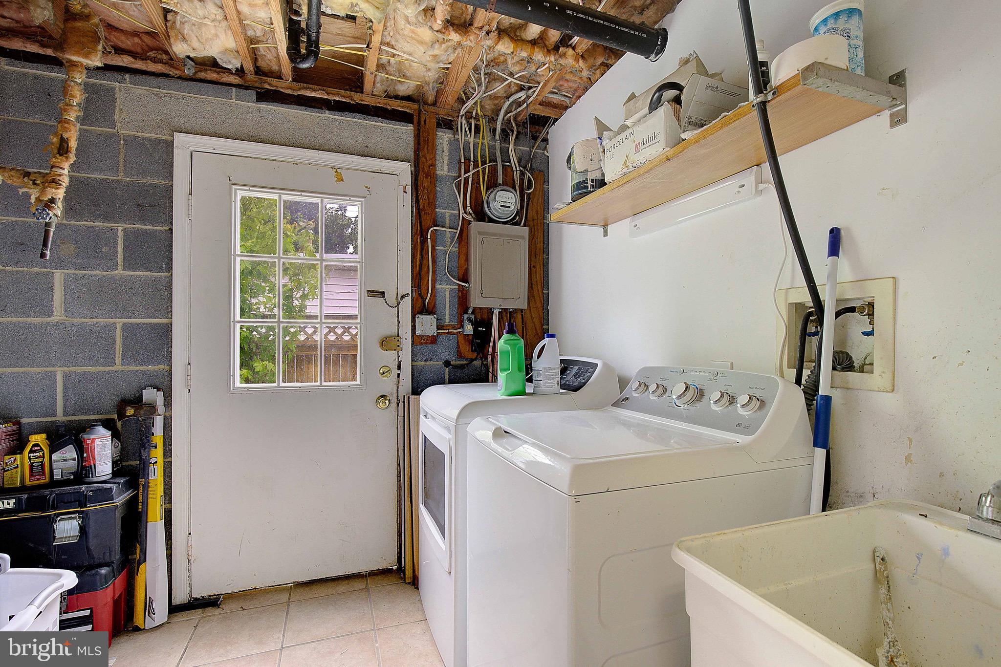 CEDARHURST ON THE BAY - Residential