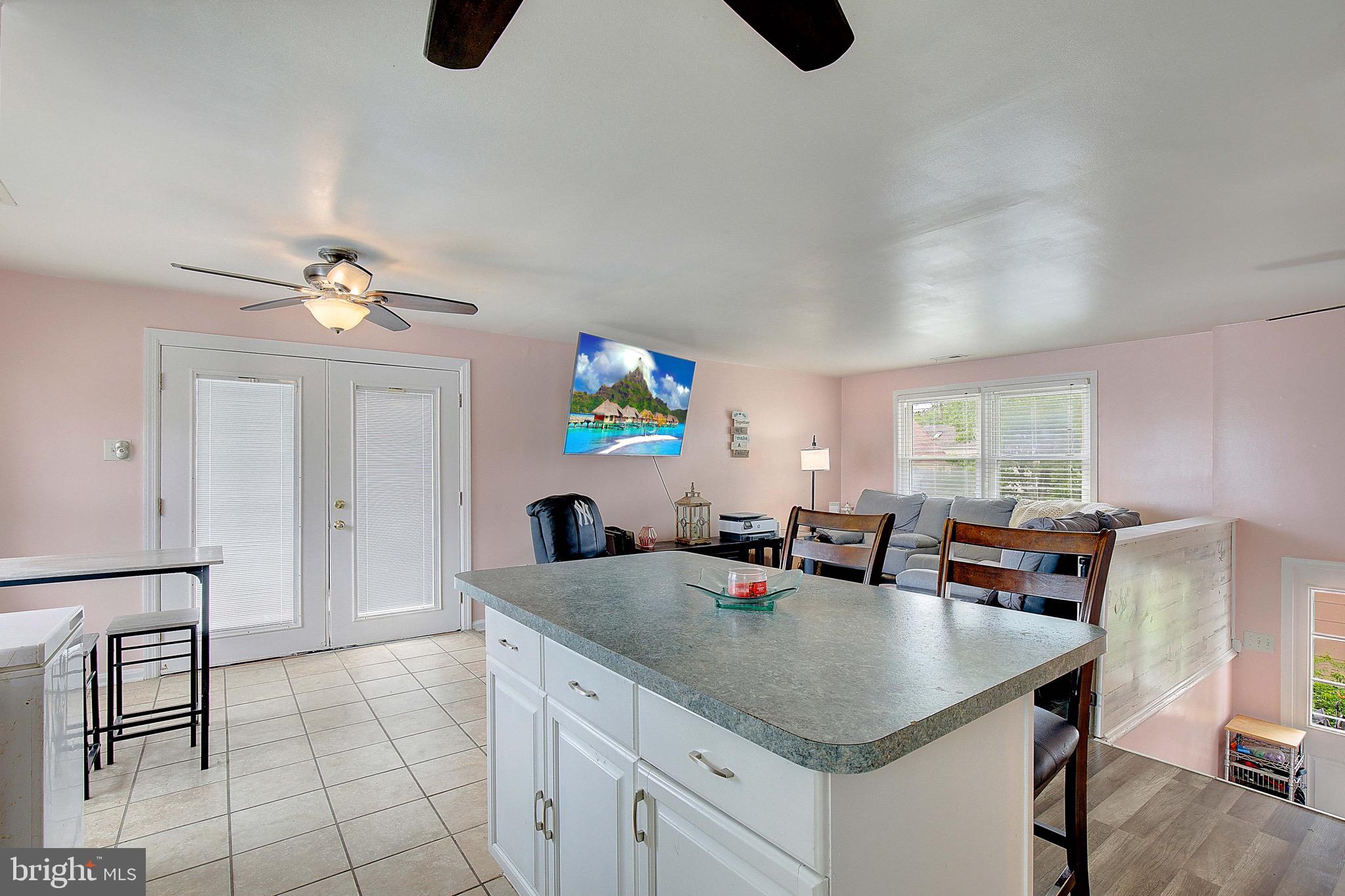 CEDARHURST ON THE BAY - Residential