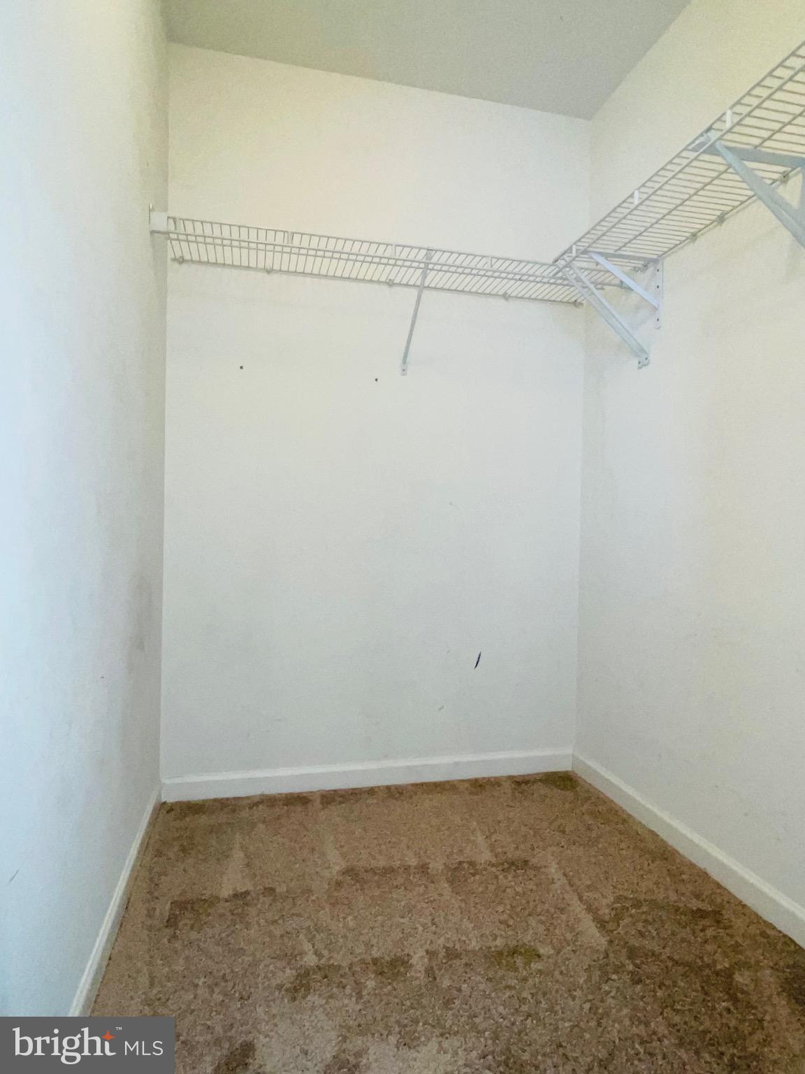 LAKELAND PLACE - Residential