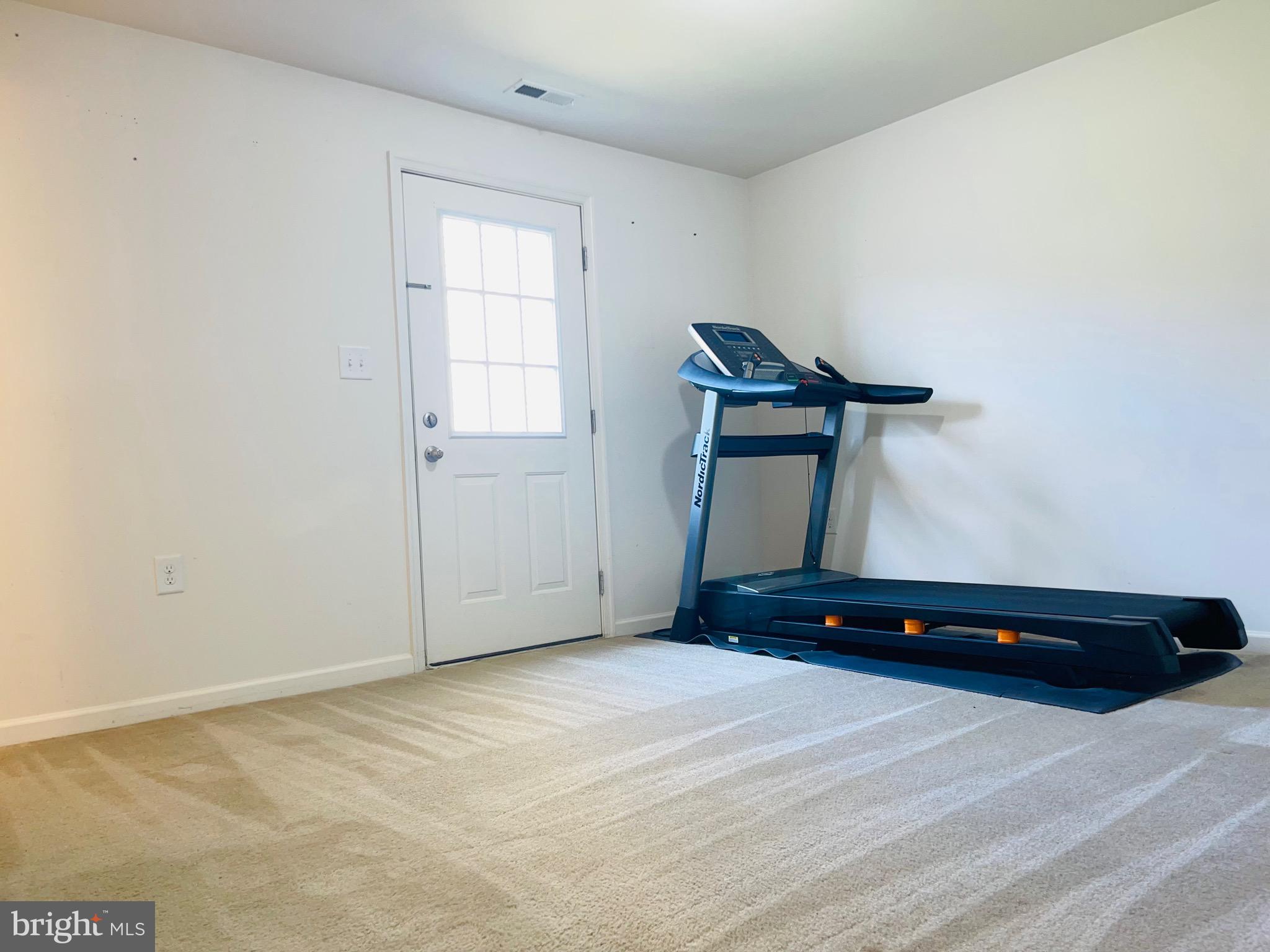 LAKELAND PLACE - Residential