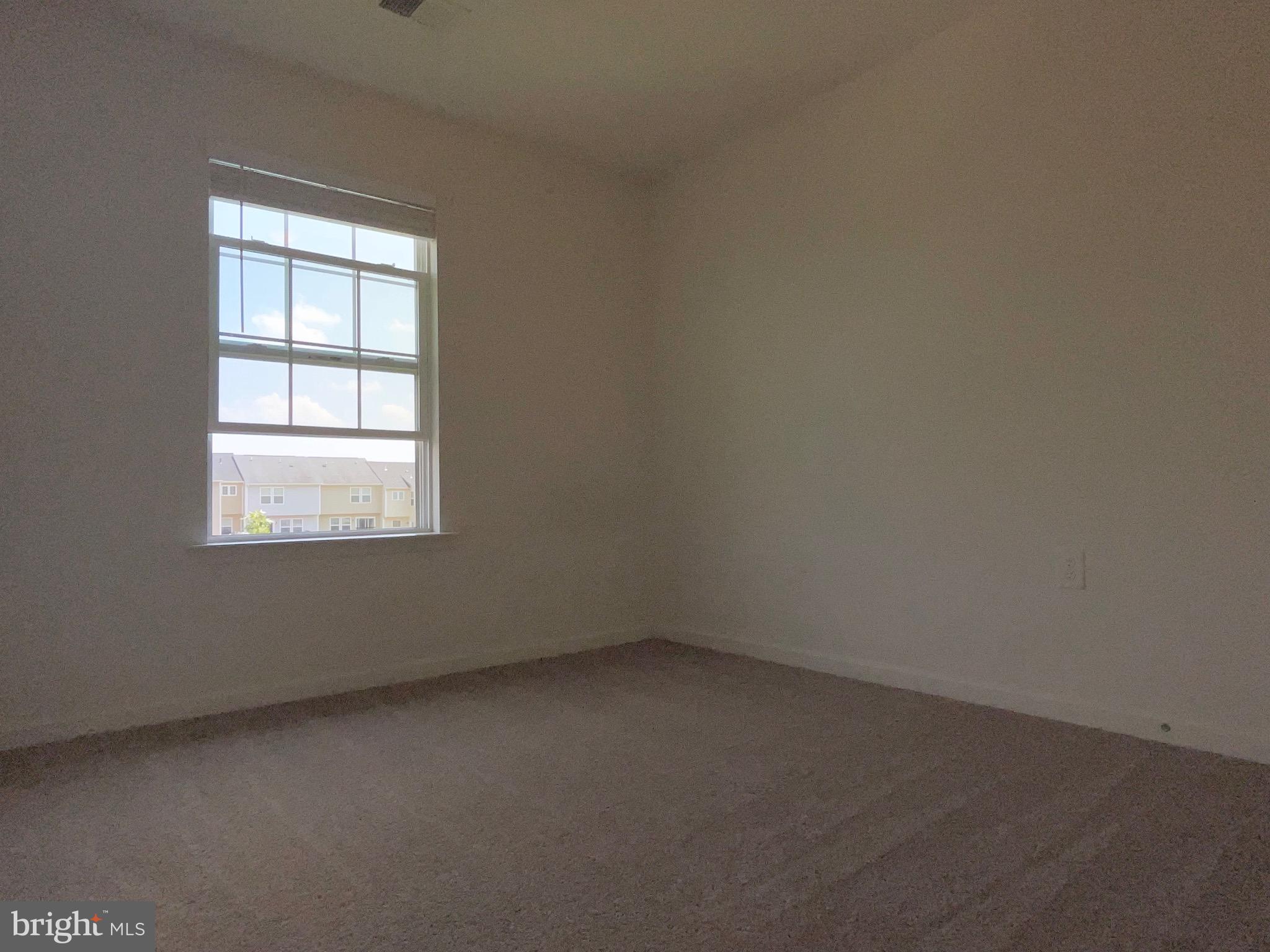 LAKELAND PLACE - Residential