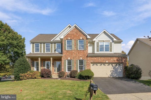 Photo of 20562 Coppersmith Drive, ASHBURN, VA 20147 (MLS # VALO2139110)
