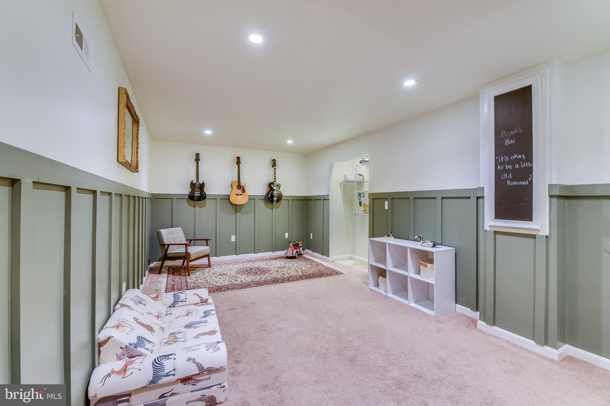 RIVERSIDE - Residential