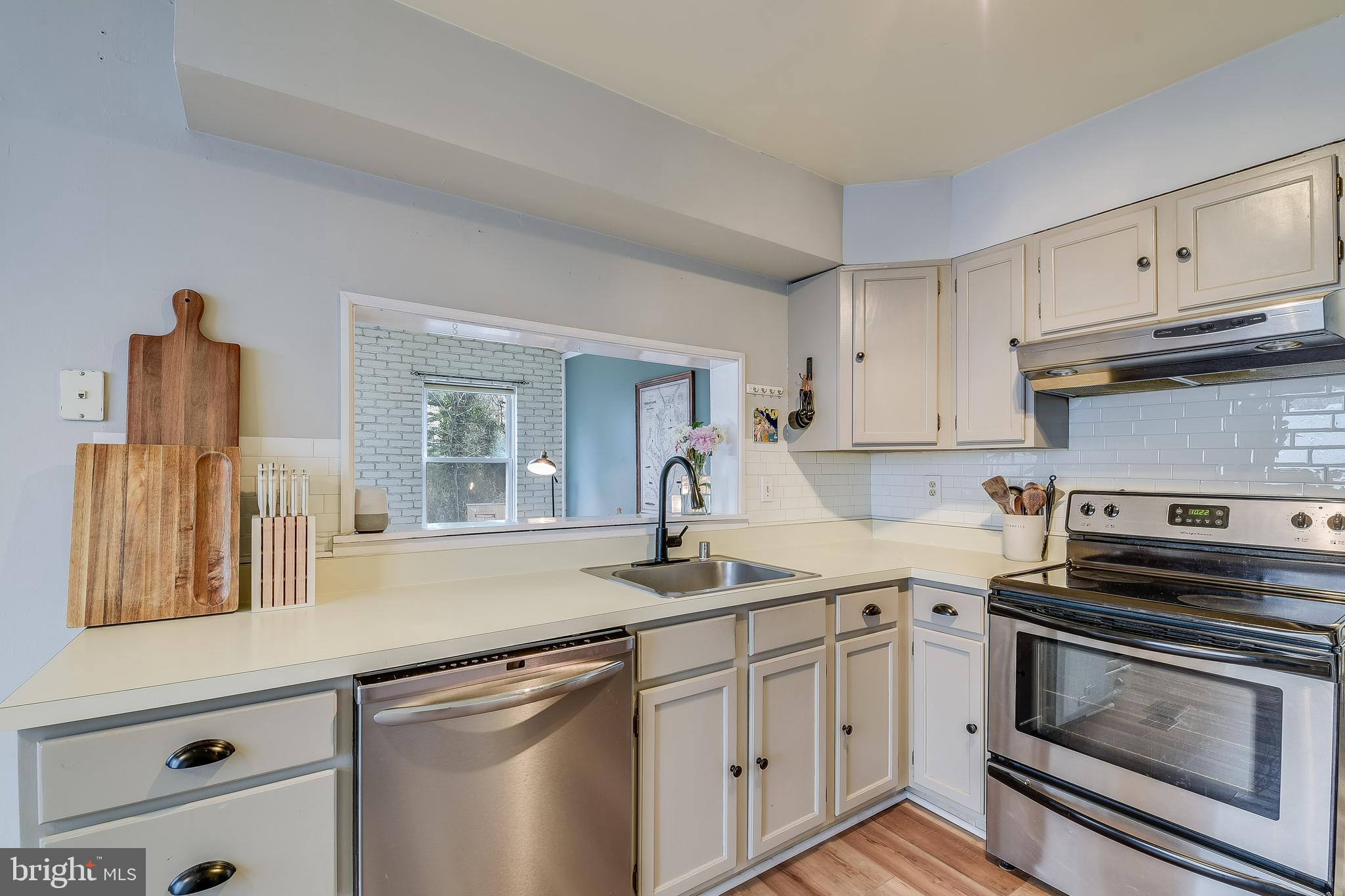 RIVERSIDE - Residential