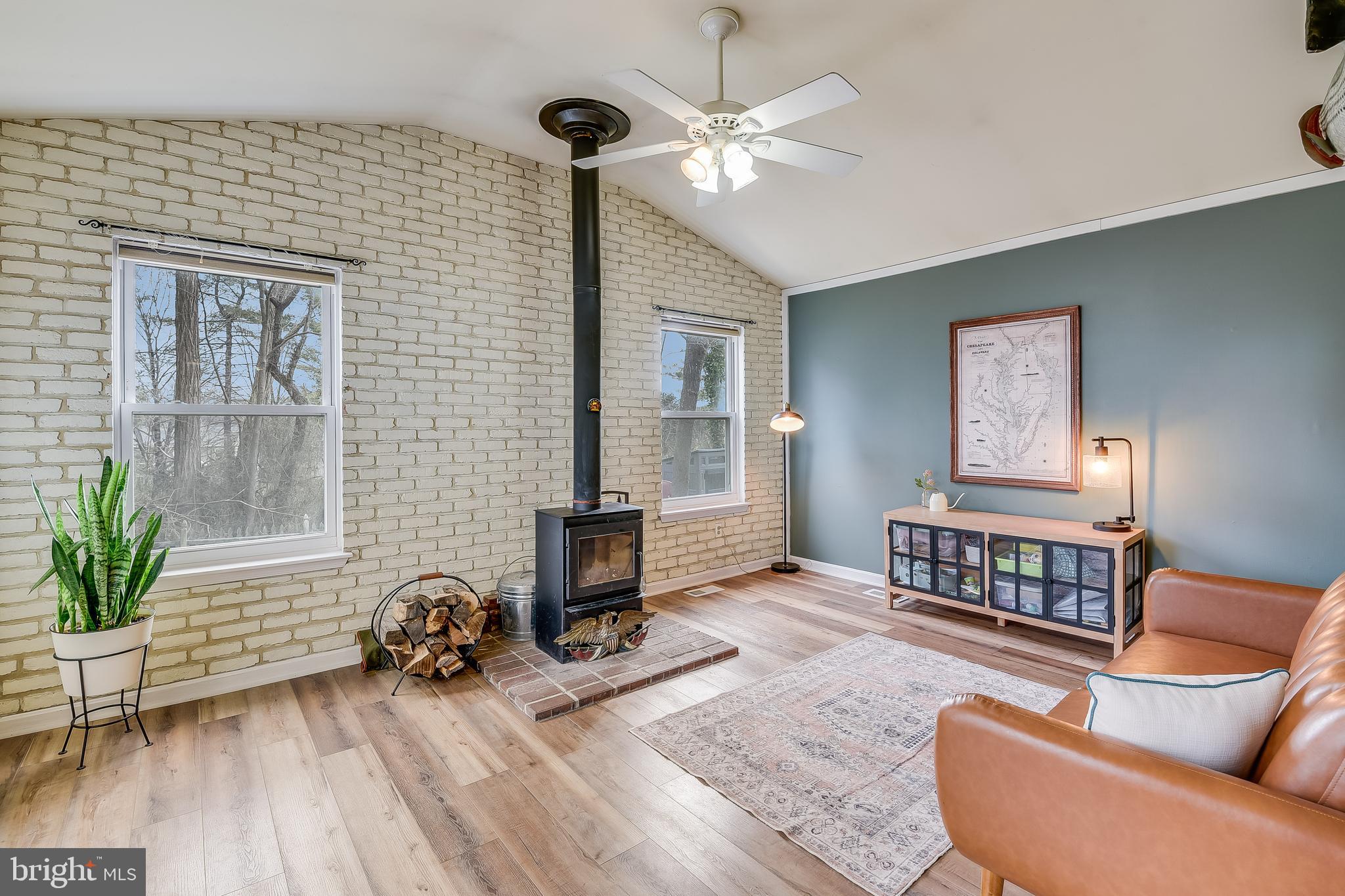 RIVERSIDE - Residential