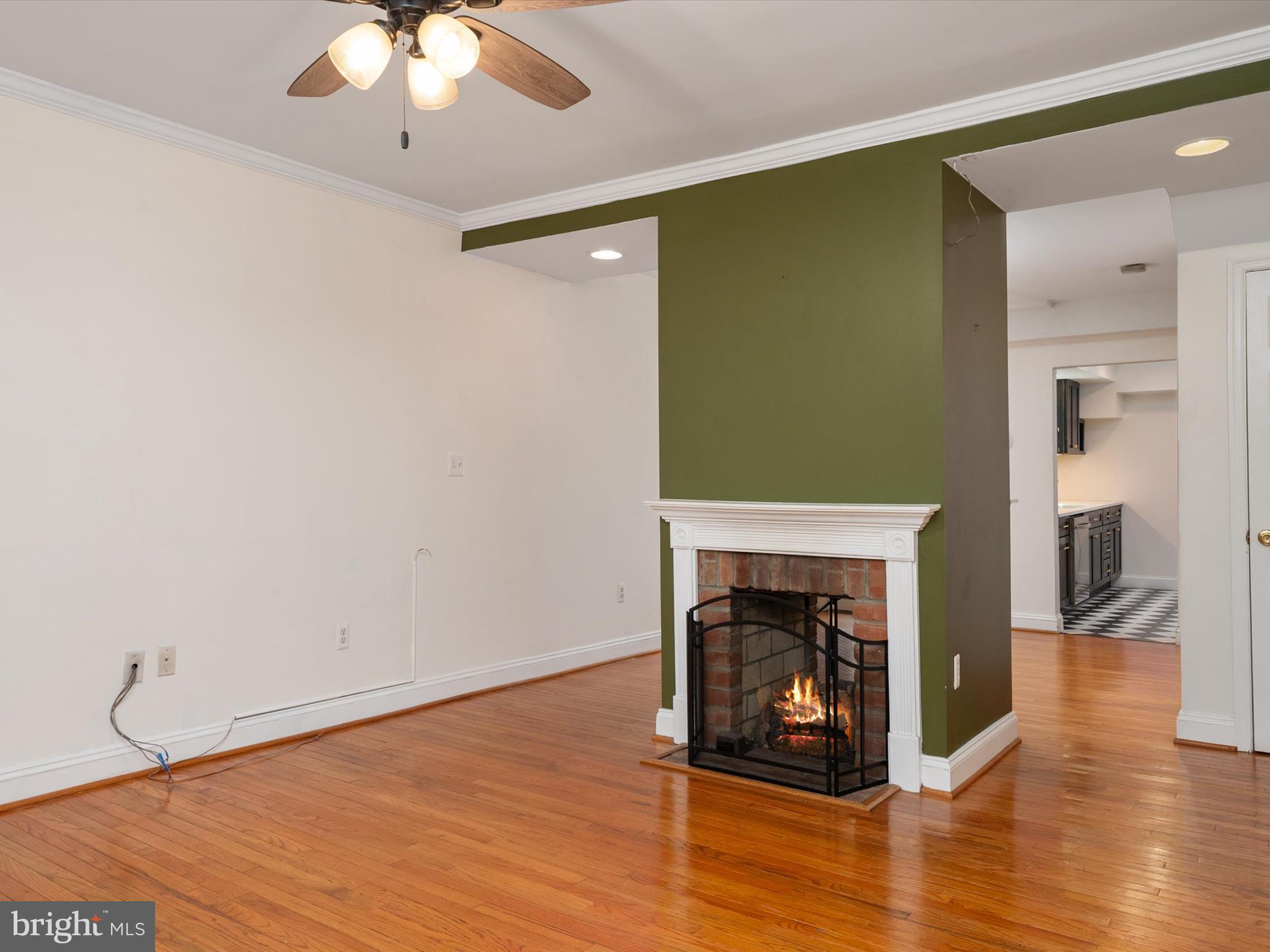 MURRAY HILL - Residential