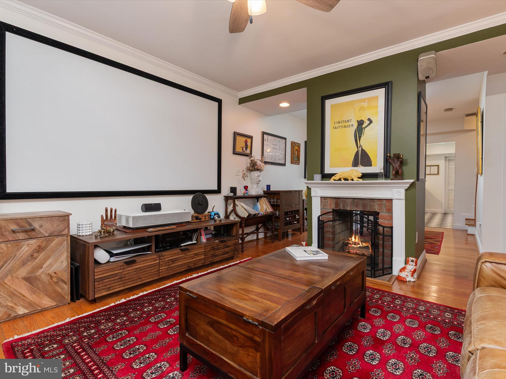 MURRAY HILL - Residential