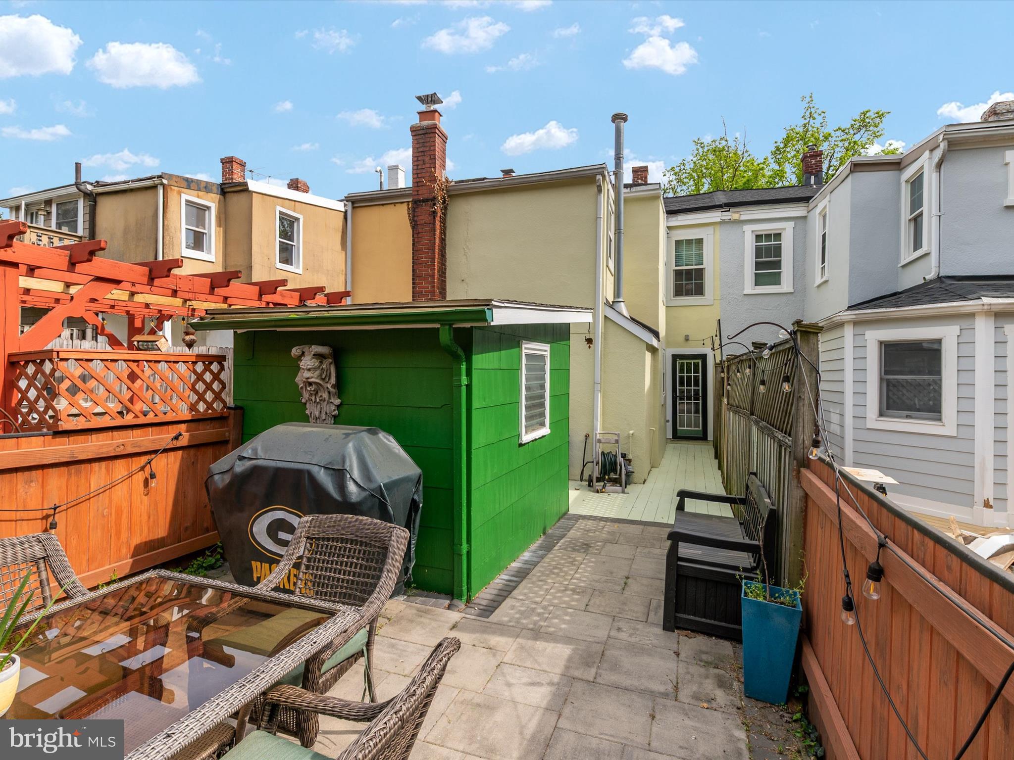 MURRAY HILL - Residential