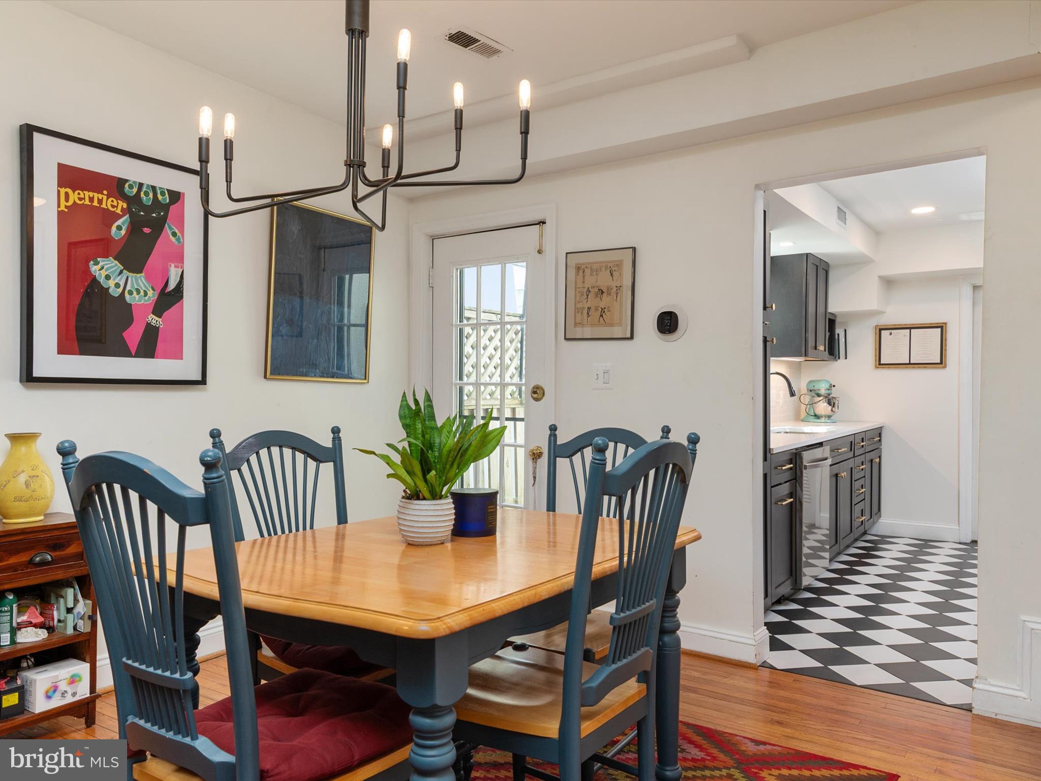 MURRAY HILL - Residential
