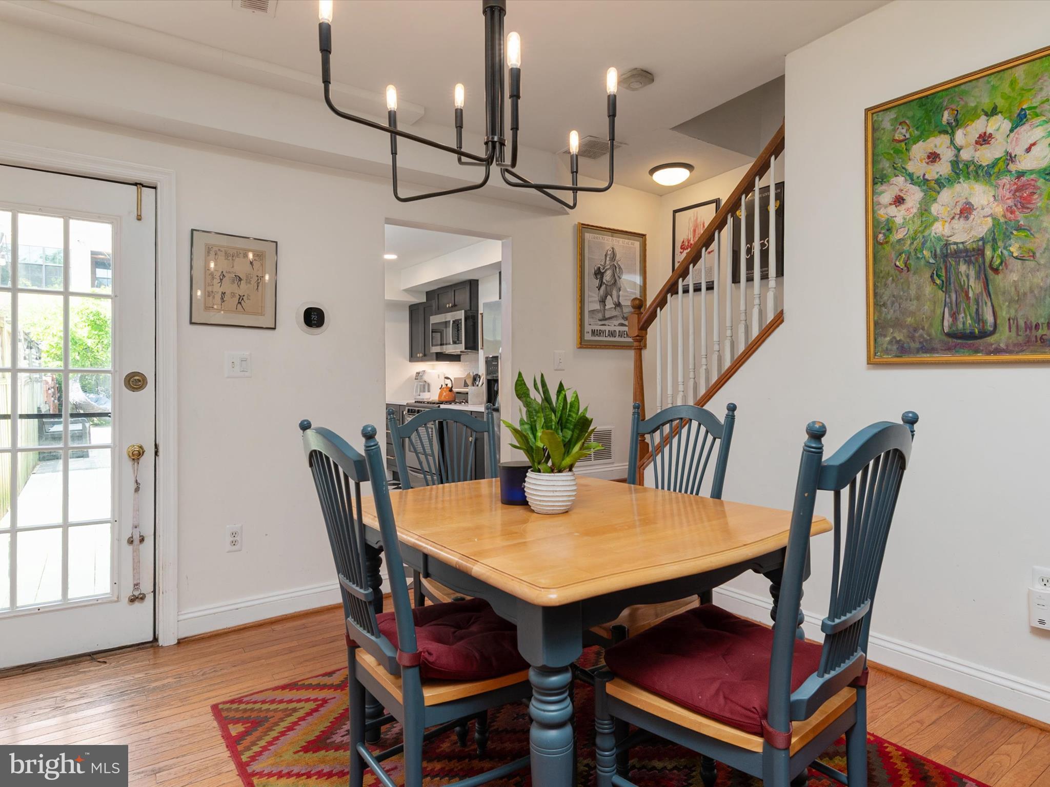 MURRAY HILL - Residential