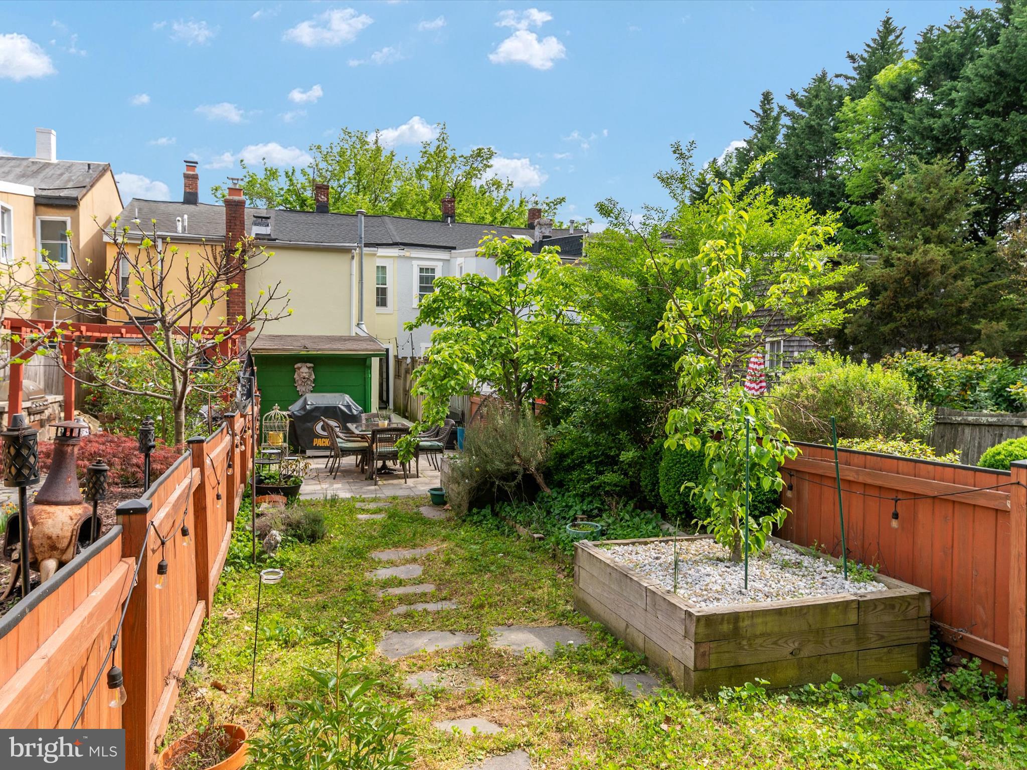 MURRAY HILL - Residential