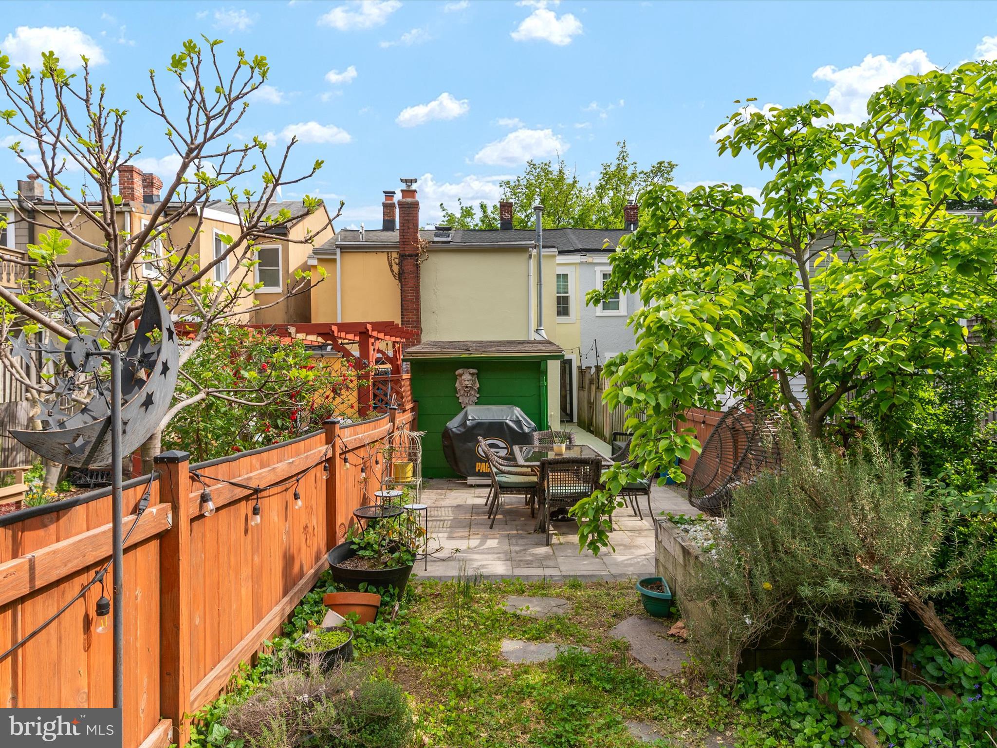 MURRAY HILL - Residential