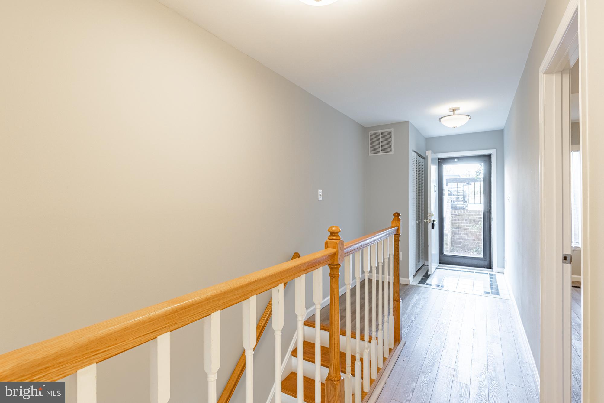 SOUTHAMPTON - Residential Lease