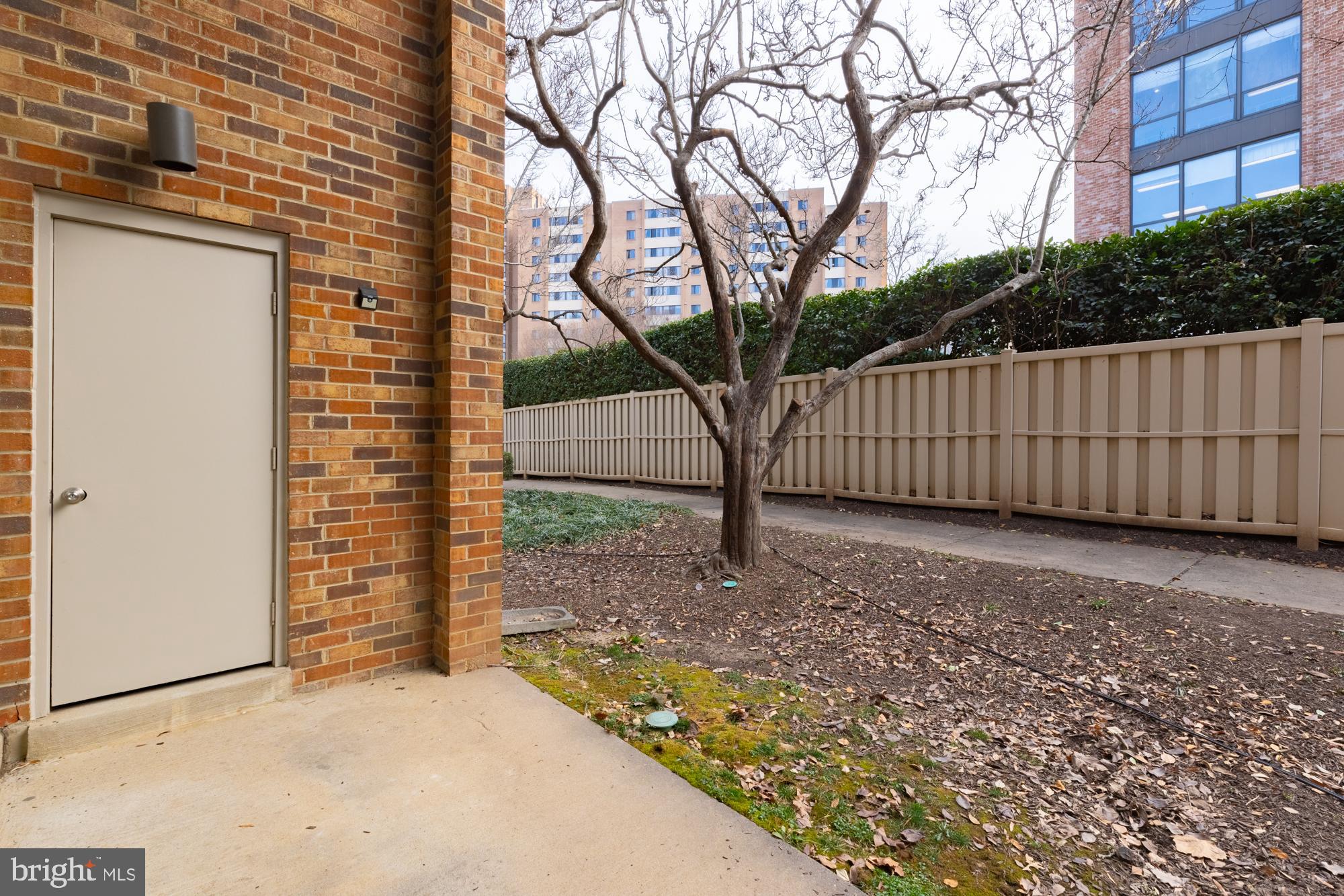 SOUTHAMPTON - Residential Lease