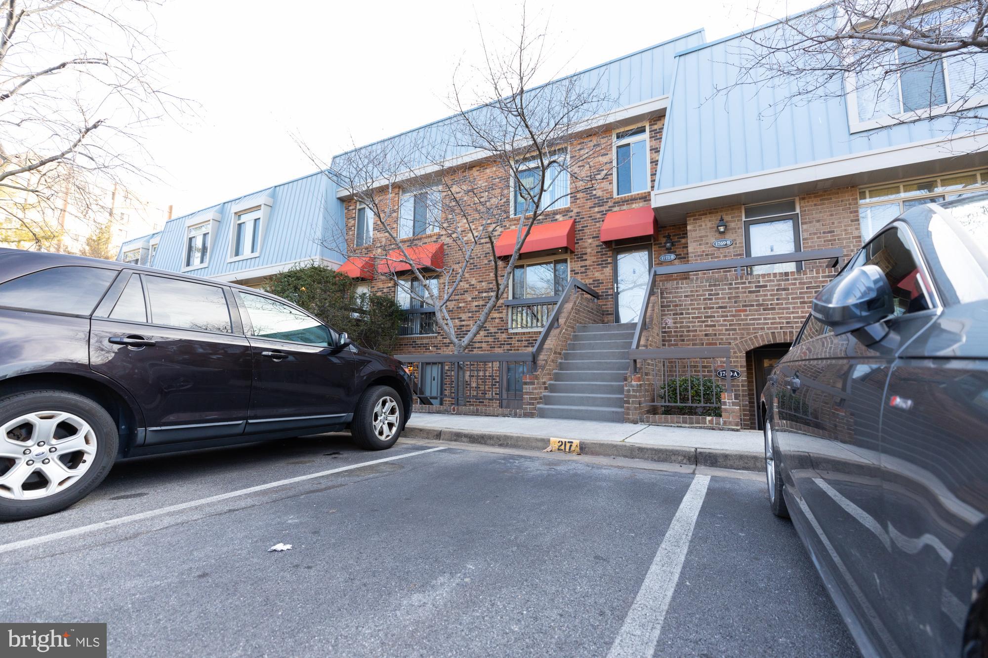 SOUTHAMPTON - Residential Lease