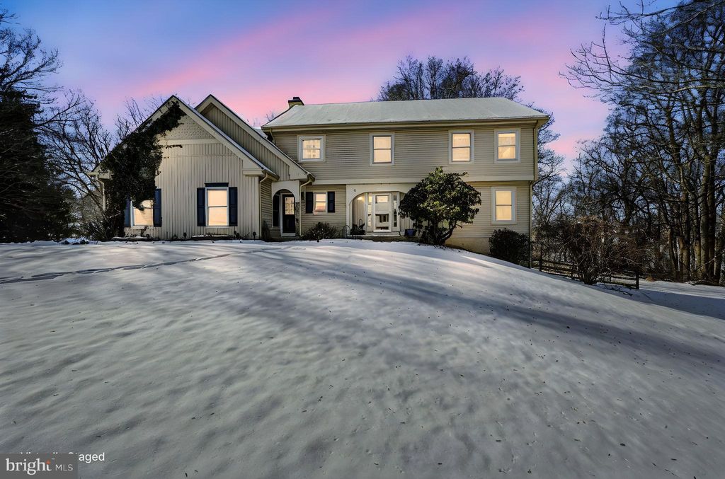 Photo of 5 Roosevelt Way, AVONDALE, PA 19311 (MLS # PACT2116338)