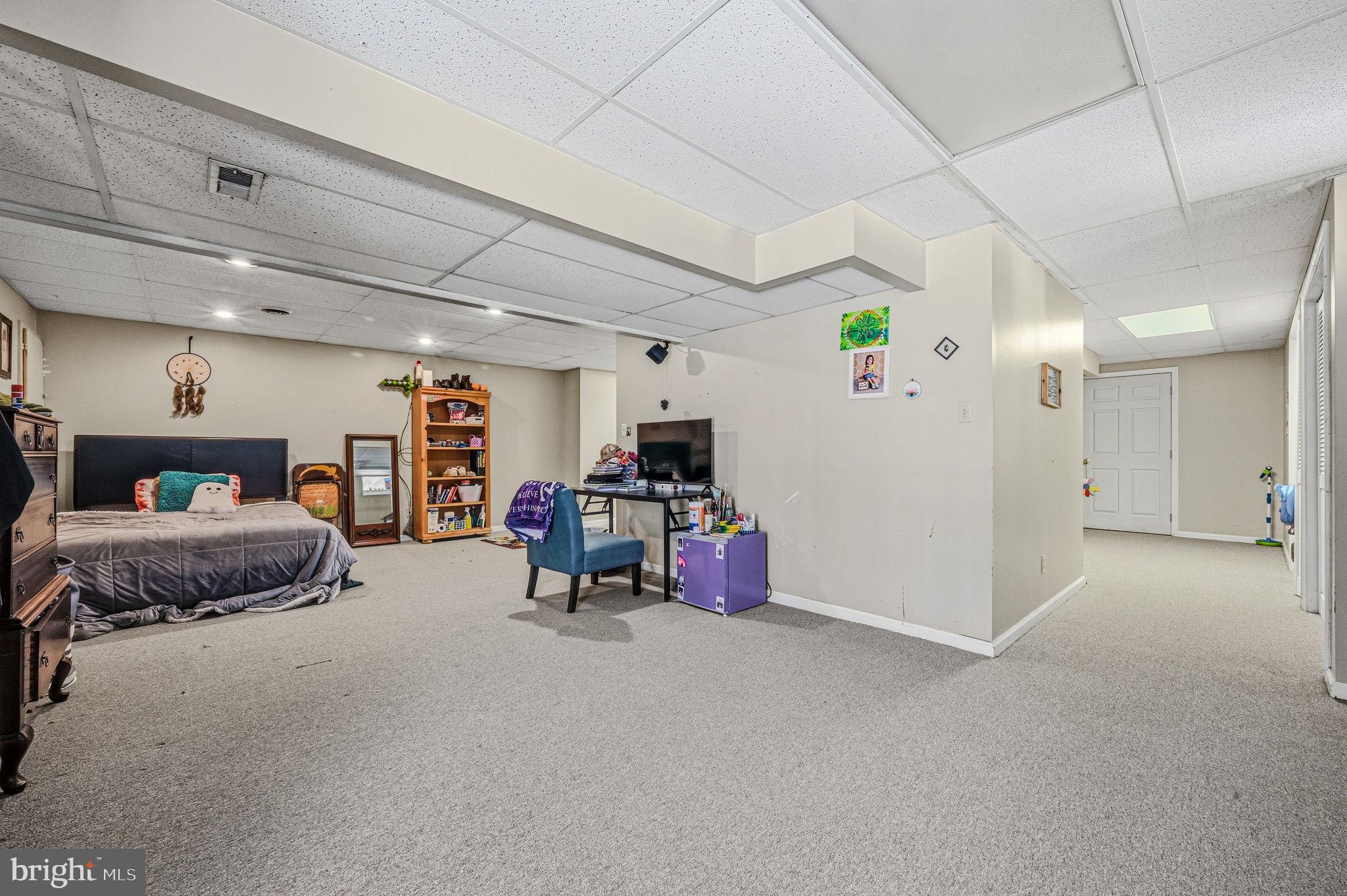 SULLIVAN STATION - Residential