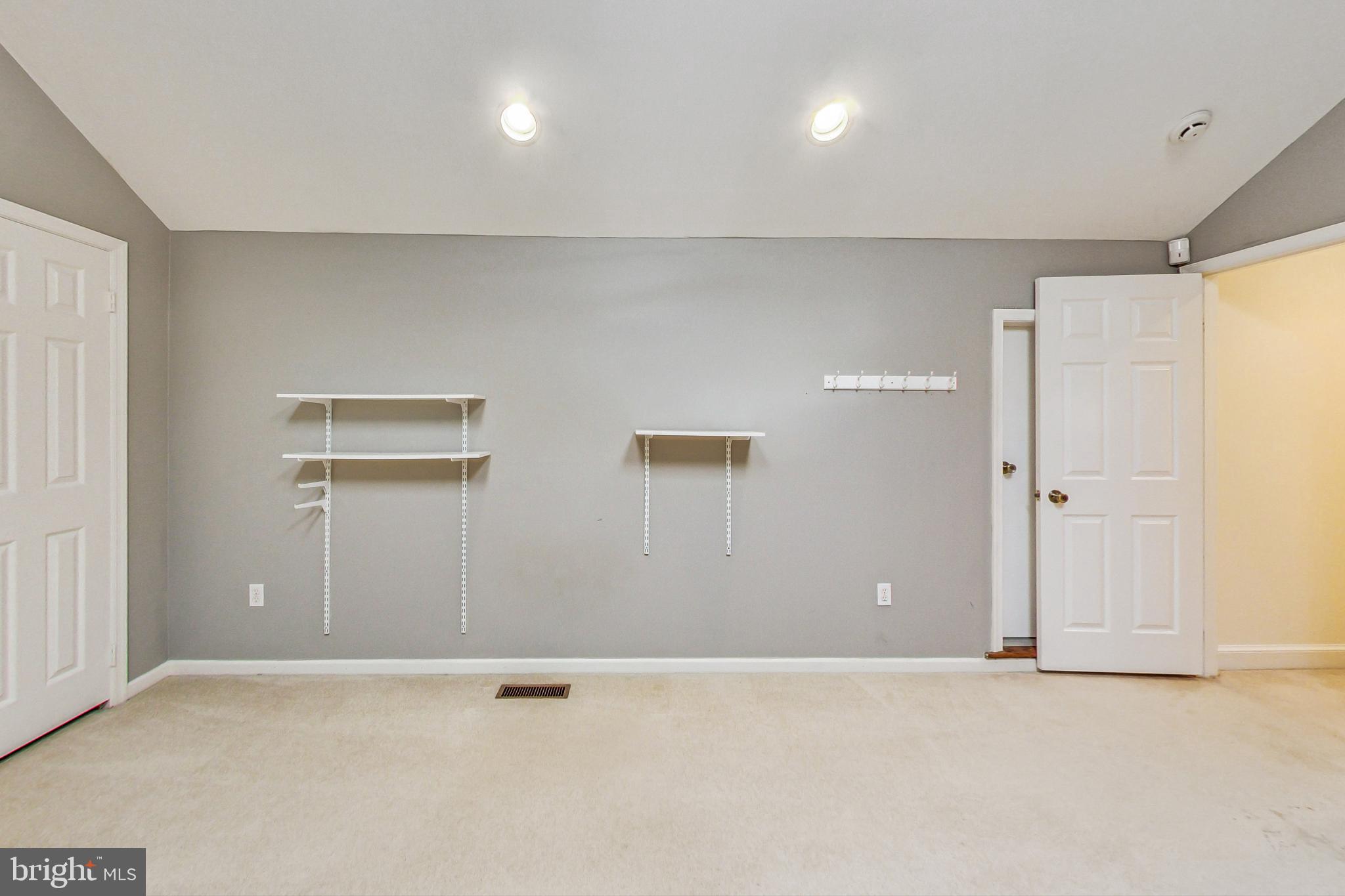 ALTA VISTA - Residential